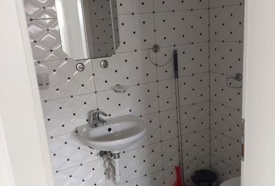 Apartament cu 3 camere decomandat în Central - 1