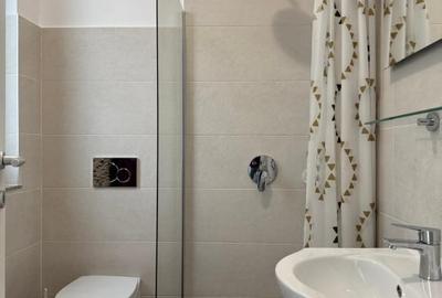 Casă individuală cu 5 camere cu Canalizare în Tractorul - 18