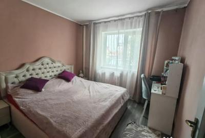Apartament cu 2 camere semidecomandat în Casa de Cultură