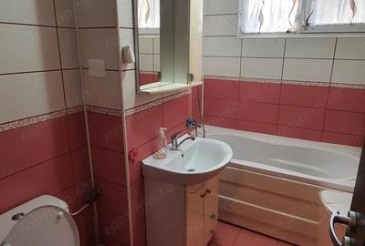 Inchiriez apartament 2 camere Micro 1 - 8