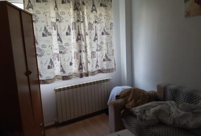 Apartament cu 3 camere semidecomandat în Giurgiului - 3