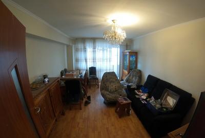 Apartament cu 3 camere decomandat în Central - 3