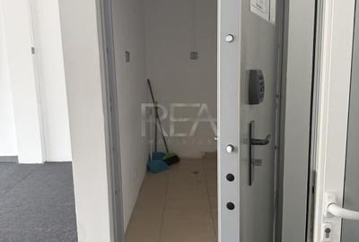 Spațiu comercial, de 150 mp, în P-ța Leul - 10