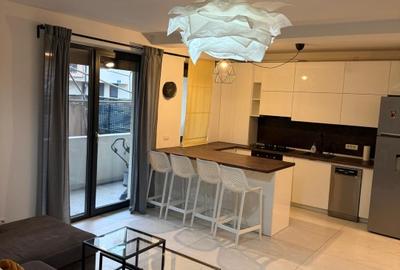 Apartament cu 2 camere decomandat în Girocului