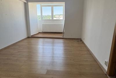 Apartament cu 3 camere decomandat în Câmpina - 2