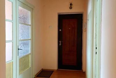 Apartament cu 3 camere decomandat în Central - 3