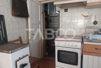 Casa 78 mpu curte proprie pretabila regim hotelier zona istorica Sibiu - 8