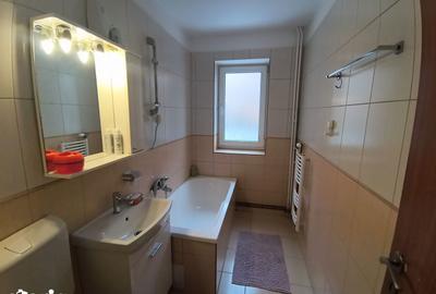 Apartament cu 2 camere semidecomandat, mobilat în Central - 1
