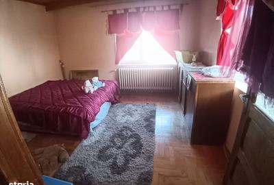 Casă cu Teren 267 Mp în Central - 16