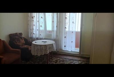 Inchiriez garsoniera in zona Darmane?ti 180Euro - 2