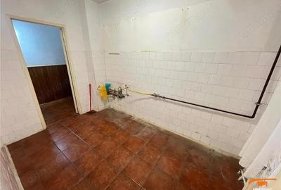 2 cam Girocului parter inalt cu balcon - 2