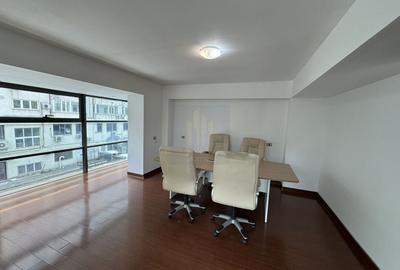 Birou, de 130 mp, în Unirii - 11