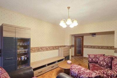 Apartament cu 4 camere decomandat în Sânmartin