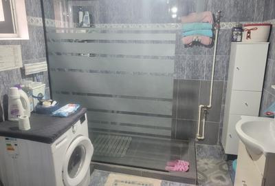 Vând casă pentru locuit și relaxare. Panouri fotovoltaice. - 2