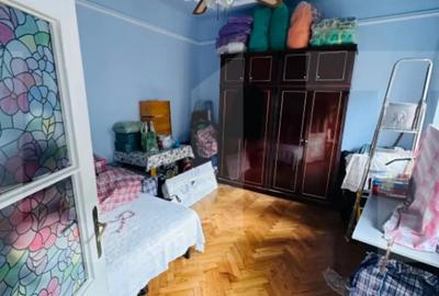 Casă cu 5 camere cu Teren 727 Mp în Pârneava