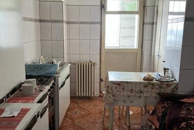 Apartament cu 2 camere decomandat în Radu Negru - 4