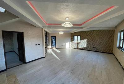 Casă individuală cu 7 camere cu Canalizare în Central - 4