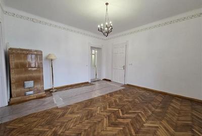 Apartament cu 4 camere decomandat în Centrul Istoric - 13