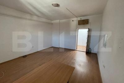 Spațiu comercial, de 22 mp, în Central