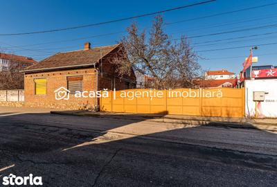 Casă cu 6 camere cu Canalizare în Sud - 4