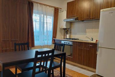 Apartament cu 3 camere decomandat în Central - 4