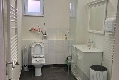 Apartament cu 3 camere semidecomandat, mobilat în Central - 8