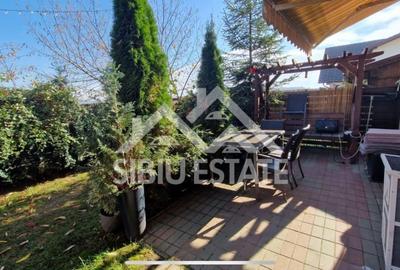 Casa moderna, de inchiriat, cu 3 camere, 2 bai, terasa - 1