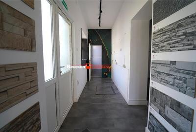 Spațiu comercial, de 91 mp, în Central - 2