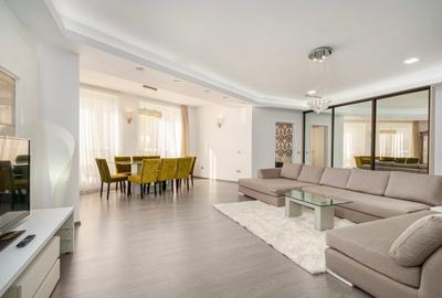 Apartament cu 4 camere decomandat în Herăstrău