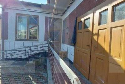 Casa 154 mp, teren 258 mp, zona strazii Bucuresti - 1