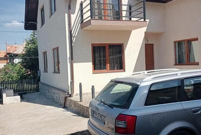Casă cu 5 camere în Vatra Satului - 6