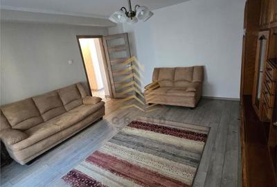 Apartament cu 3 camere decomandat în Central - 3