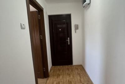 Apartament cu 2 camere semidecomandat în Calea București - 2