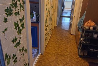 Apartament cu 4 camere decomandat în Zimnicea - 2