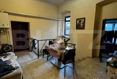 Apartament cu 4 camere semidecomandat, mobilat în Central - 2