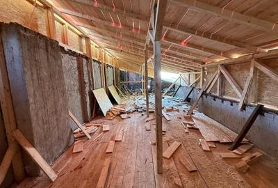 Casă cu 5 camere cu Canalizare în Unirii - 3