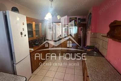 Vand 4 camere Decomandat zona Micro 4 Govandari - 5