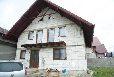 Casă cu 4 camere cu Teren 600 Mp în Central - 5