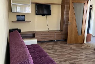 Apartament cu 2 camere semidecomandat în Alexandru Obregia