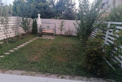 Casă cu 3 camere în Berceni - 1