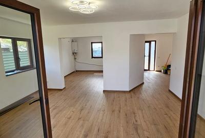 Casă cu 4 camere în Central - 6