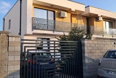 Duplex cu 4 camere cu Canalizare în Dumbrăvița - 15