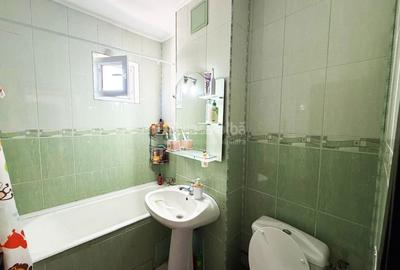 Apartament cu 3 camere decomandat, mobilat în Alexandru cel Bun - 9