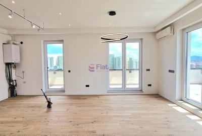 Comision 0 Penthouse 3 Camere 104 mp.  Terasa 43 mp. Tractorul - 1