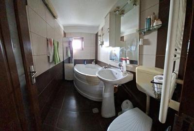 Apartament cu 3 camere decomandat în Sebastian - 7