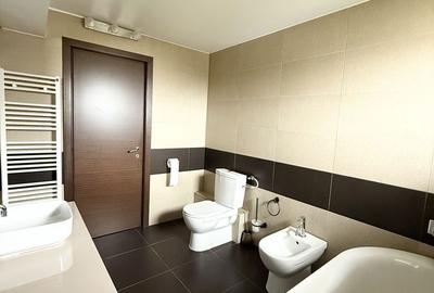 Apartament cu 4 camere în Central - 12