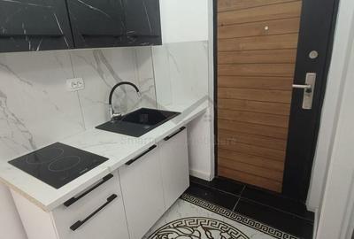 Garsonieră în Baza 3 - 5