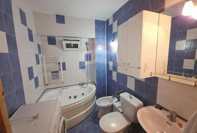 Apartament cu 2 camere decomandat în 1 Mai - 13