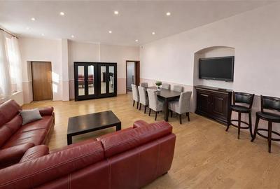 Apartament cu 4 camere decomandat, mobilat în Central - 1