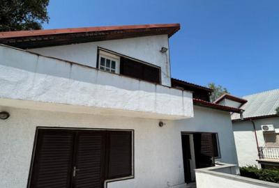 Povestea unei case la doar 200 m de valuri, cu piscina ?i - 15